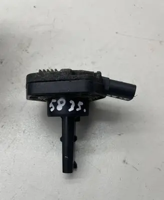 Volkswagen PASSAT B6 Oil level sensor 1J0907660B