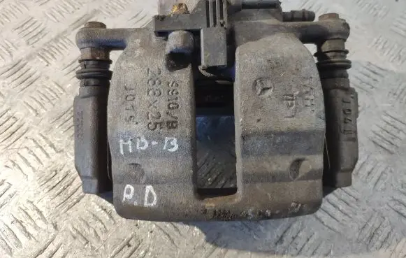 Mercedes-Benz B W245 Front brake caliper 9913B