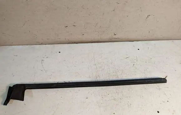 Volkswagen PASSAT CC Rubber seal front coupe door window 3C8837471