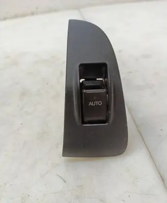 Toyota Avensis T250 Electric window control switch 7427205020