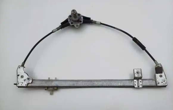 Fiat Punto (176) Front door manual window regulator 