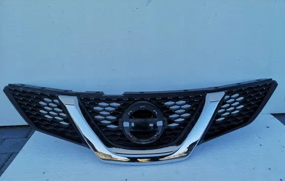 Nissan Qashqai ACC Distronic radar sensor grill/trim 62314EA0A
