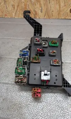Ford Mondeo Mk III Fuse box set