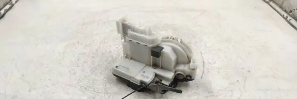 Seat Cordoba (6K) Front door lock 6k1837015 1HM862153