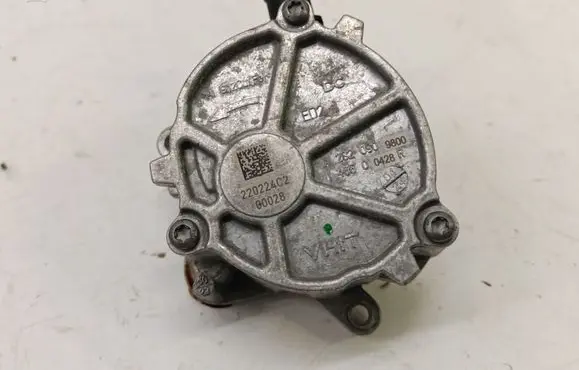 Nissan Qashqai J12 Vacuum pump A2820909800 146500428R