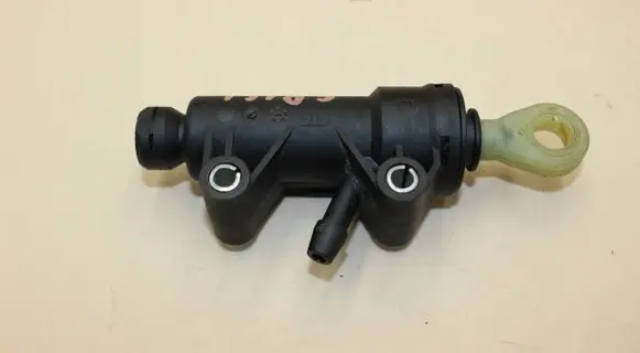 BMW 3 F30 F35 F31 Clutch master cylinder 6773670 13670610