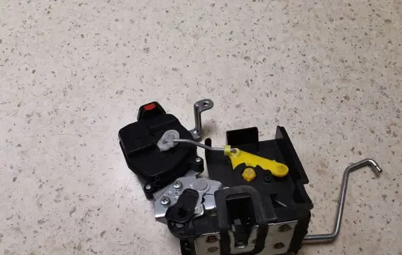 KIA Rio Rear door lock 2BCXIRR A045035