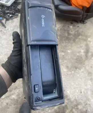 Audi A6 S6 C5 4B CD/DVD changer 