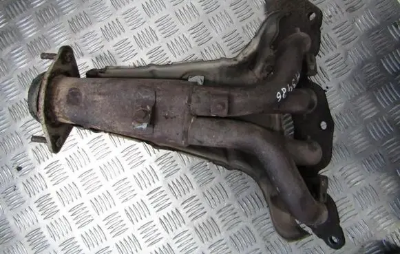 Mazda 6 Exhaust manifold