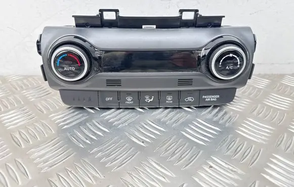 Hyundai Kona I Climate control unit C200367820 190223A111114115