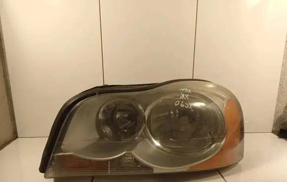 Volvo XC90 Headlight/headlamp 30764399 89901033