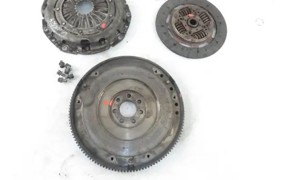 Opel Vivaro Flywheel 3000951380