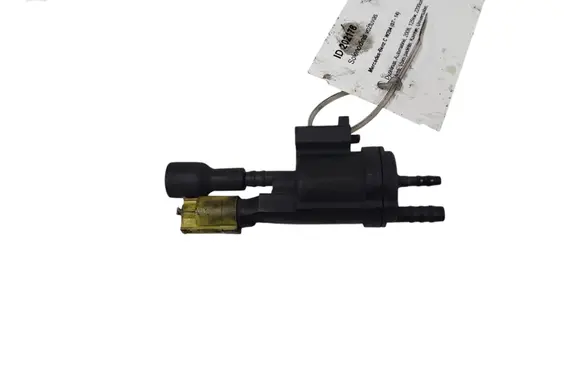 Mercedes-Benz C W204 Turbo solenoid valve 0025401497