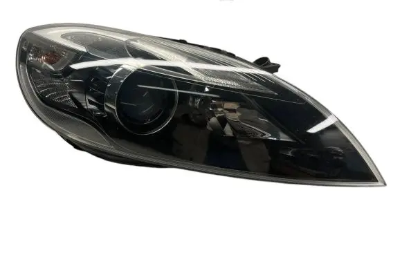 Volvo V40 Headlight/headlamp 31283333 3000086590
