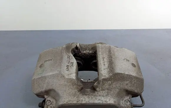 BMW X3 G01 Front brake caliper 6883733