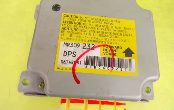 Mitsubishi Galant Airbag control unit/module MR309232