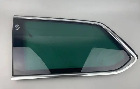 Volkswagen PASSAT B8 Rear side window 3G9845297CH