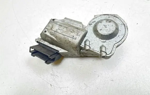 Steering wheel lock