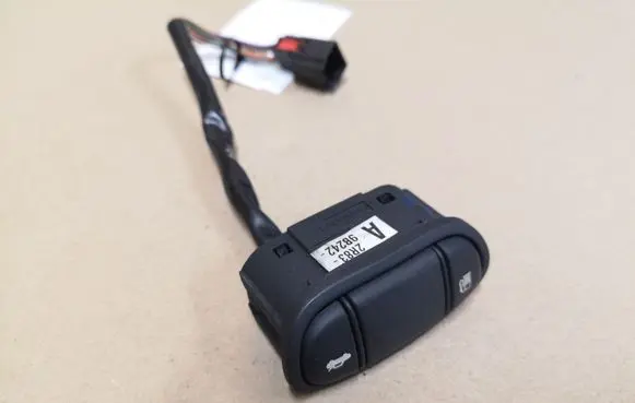 Jaguar S-Type Fuel tank opening switch 2R839B242