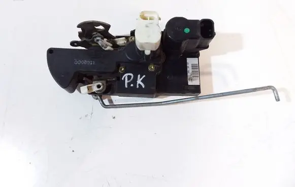 Opel Frontera B Front door lock 16634325