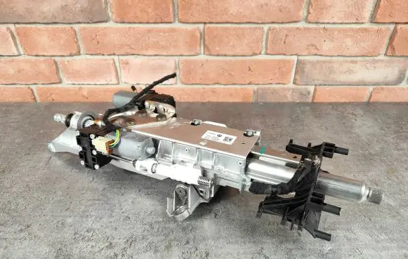 BMW X5M G05 F95 Steering wheel axle 6894882 7045955017 23B135RH0305