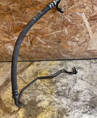 Power steering hose/pipe/line