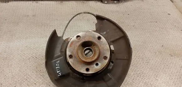 BMW 1 E81 E87 Rear wheel hub spindle/knuckle 