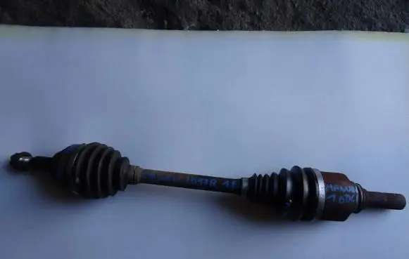 Renault Trafic III (X82) Front driveshaft