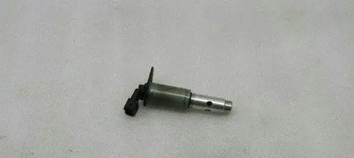 BMW 5 E60 E61 Camshaft vanos timing valve 7516293