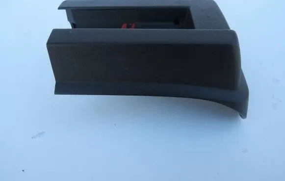 Volvo XC90 Rear seat rail trim cover 8619805