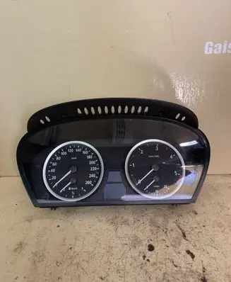 BMW 5 E60 E61 Speedometer (instrument cluster) 6974576