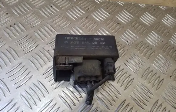 Mercedes-Benz Sprinter W901 W902 W903 W904 Glow plug pre-heat relay 0255152832