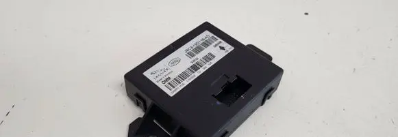 Jaguar E-Pace Central body control module J9C319D118AD 93832 0160936