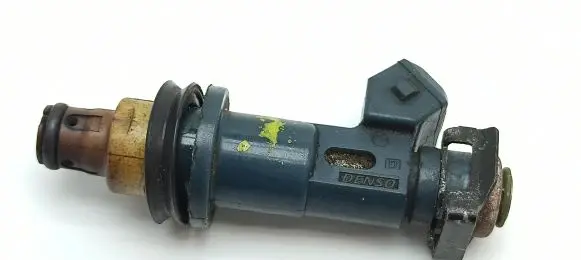 Jaguar XJ X308 Fuel injector XR82AE 3350