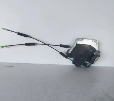 Lexus CT 200H Rear door lock