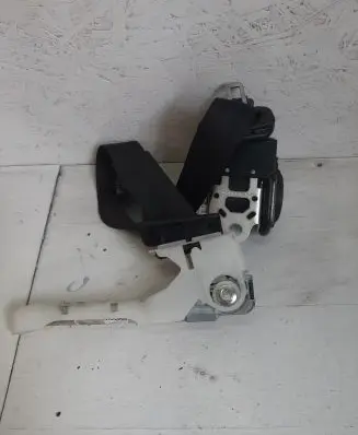 Nissan Juke I F15 Front seatbelt 86884BV86A
