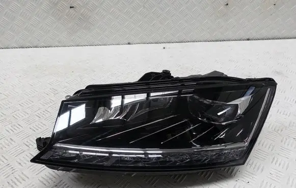 Skoda Fabia Mk3 (NJ) Headlight/headlamp 6V1941015F