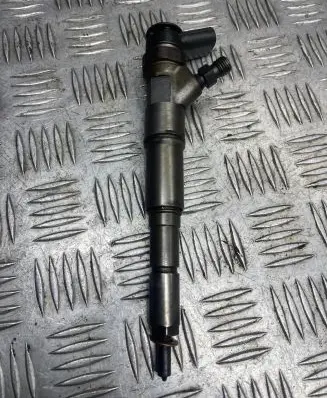 BMW 5 E60 E61 Fuel injector 0445110131 BGPT1AG2 7789661