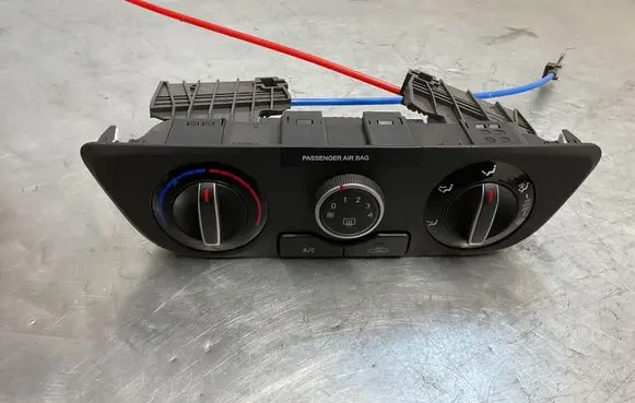 Hyundai i10 Climate control unit 97250K7130 EC500ACFEH05