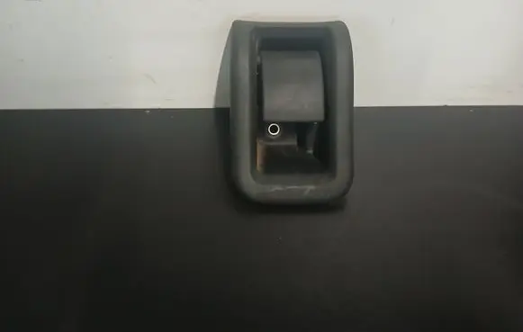 Volvo XC70 Engine bonnet (hood) release handle 30779851