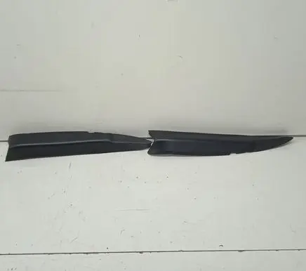 BMW 7 F01 F02 F03 F04 Rear/tail light trim molding 7206389 7206390