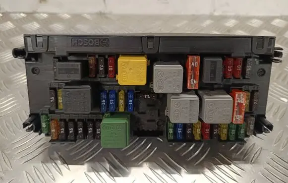 Mercedes-Benz C W204 SAM control unit A2129005812 A2129015104 A2129025405