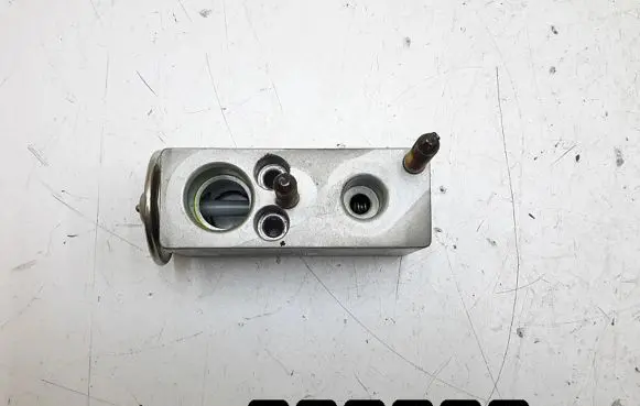 Citroen C6 Air conditioning (A/C) expansion valve 52260690