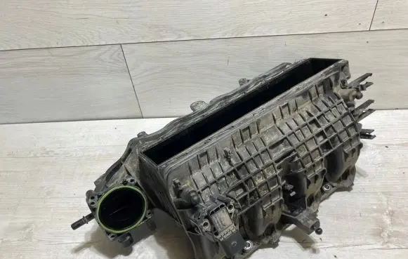 Skoda Octavia Mk3 (5E) Intake manifold 04E145749B