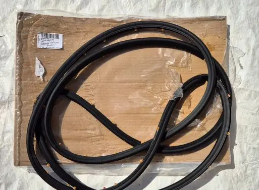 Skoda Enyaq iV Front door rubber seal 5LA837698A