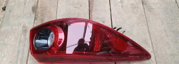 Mazda 3 III Rear/tail lights 22041983