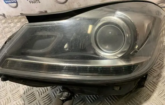 Mercedes-Benz C W204 Headlight/headlamp A2048205759