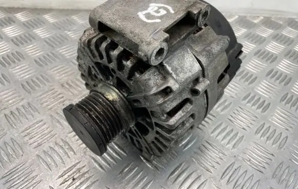 Mercedes-Benz GLK (X204) Generator/alternator A0009063722 413024271 2614201A