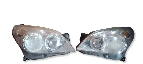 Opel Astra H Headlights/headlamps set 13239289RH