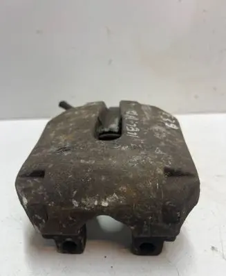 BMW 5 E39 Front brake caliper